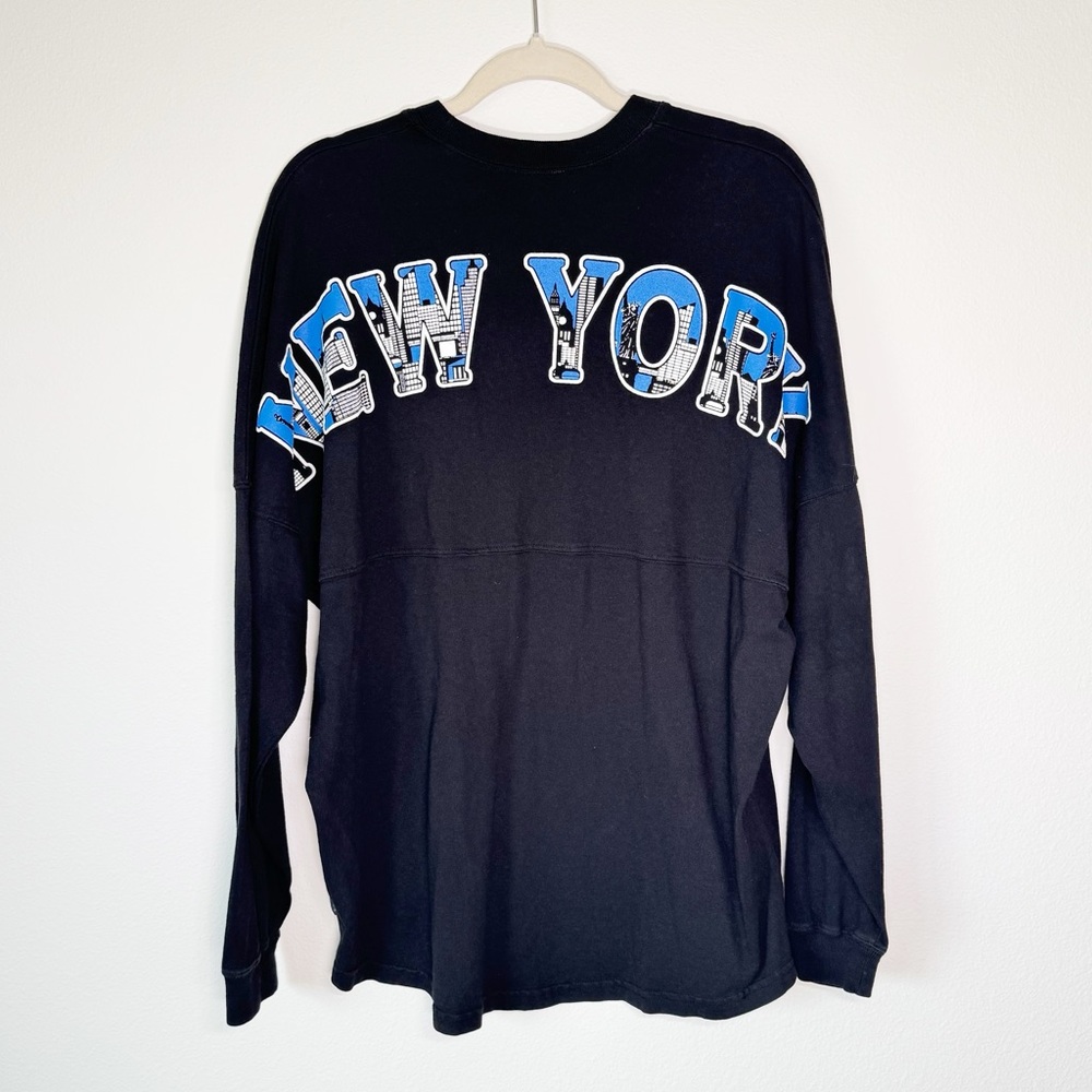 Spirit Jersey New York Graphic on Back Black Long Sleeve Sweatshirt Size‎ Medium